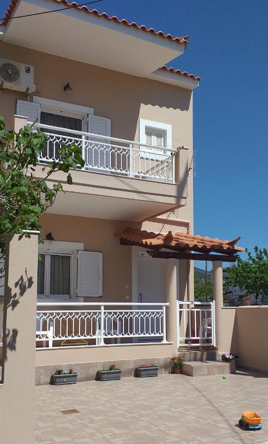 Toulas House Elika Exterior photo
